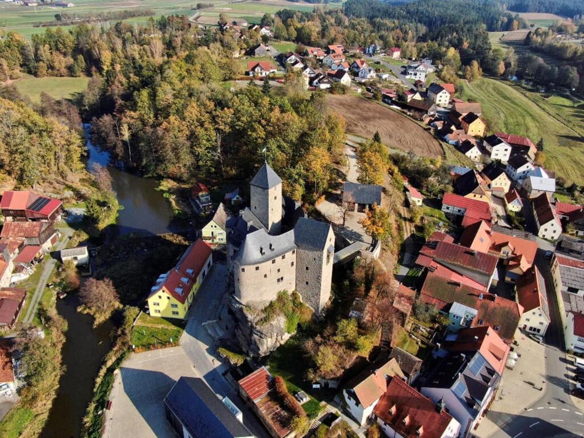 Ferienwohnung Und Sommerhaus Unter Der Burg Falkenberg (Tirschenreuth) Exterior foto